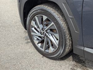 Hyundai Tucson 1.6d Executive Plus  just IN - Image 4