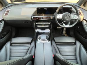 Mercedes-Benz EQC 400 AMG Line Premium Sunroof 4m - Image 2