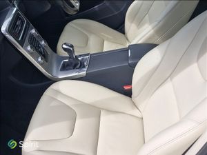 Volvo S60 T3 152hp Petrol Manual SE  Full Leather - Image 4
