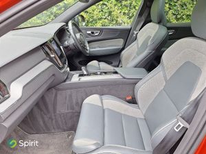 Volvo XC60 T8  plug In Hybrid  AWD (4wd) R-design - Image 4