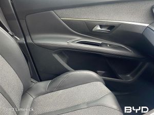 Peugeot 5008 1.5 Bluehdi 130bhp Allure - Image 4