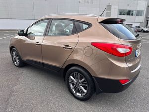 Hyundai ix35 2.0 Diesel  Automatic  4x4  New Nct - Image 4