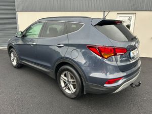 181 Hyundai Santa Fe 4WD Executive 2.2 CRDI - Image 3