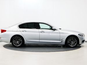 *52* 2019 BMW 5-Series 2.0 se xdrive auto - Image 3