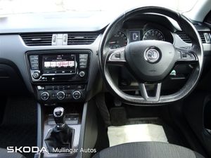 Skoda Octavia Combi Style 1.6tdi 110HP - Image 2