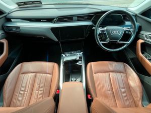 Audi E-Tron Technik 50 Quattro - Image 2