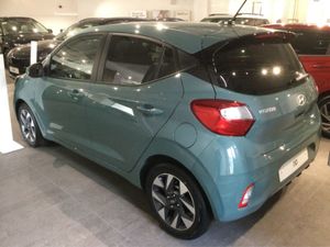 Hyundai i10 Deluxe Plus Automatic - Showroom Demo - Image 3