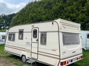 Bailey Pageant 5 Berth Caravan For Sale - Image 2