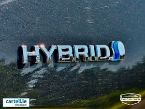 Toyota C-HR Hybrid Luna 4DR Auto - Image 2