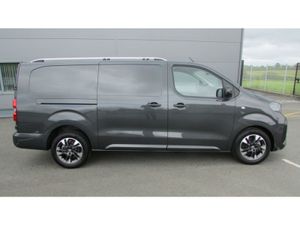 Opel Vivaro Sportive D-turbo 120PS - Image 2