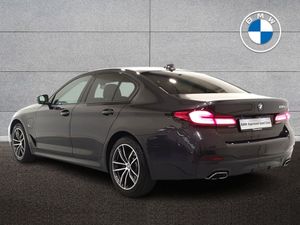 BMW 5 Series 530e M Sport Saloon - Image 3