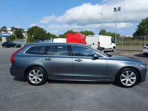 Volvo V90 2.0 D4 Momentum A 5DR Auto 190PS 90 Ser - Image 4