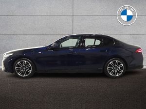 BMW 5 Series 520i M Sport Saloon - Image 4