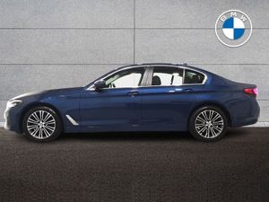 BMW 5 Series 520d SE Saloon - Image 4