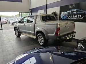 15 TOYOTA HI-LUX CREW CAB COMMERCIAL - Image 2