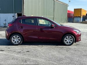Mazda Demio 1.3 AUTOMATIC - Image 2