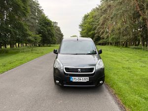 Peugeot Partner Irish Van High Spec - Image 2