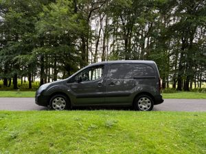 Peugeot Partner Irish Van High Spec - Image 4
