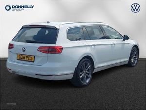 Volkswagen Passat 2.0 TDI GT 5dr DSG  panoramic R - Image 3