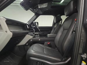 Land Rover Defender 3.0 D300 X-dynamic HSE 110 5d - Image 3