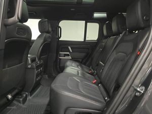 Land Rover Defender 3.0 D300 X-dynamic HSE 110 5d - Image 4