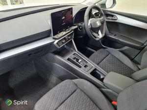 SEAT Leon 1.5tsi FR 204HP E-hybrid Dsg 0  PCP Ava - Image 4