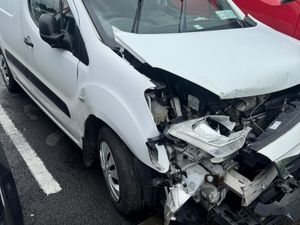 2016 Peugeot partner - Image 2