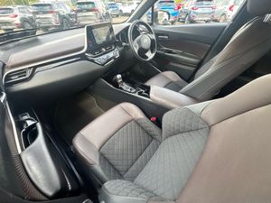 Toyota C-HR SOL HYBRID 4DR AUTO - Image 4