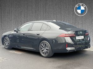BMW 5 Series 530e M Sport Saloon - Image 3