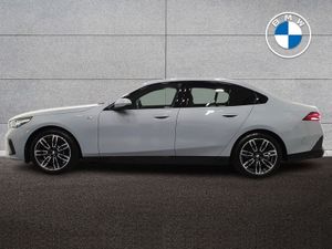 BMW 5 Series 520i M Sport Saloon - Image 4