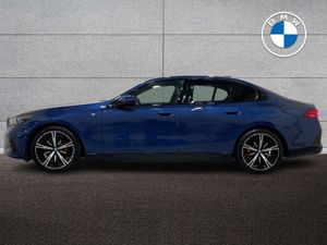 BMW 5 Series 520i M Sport Pro Saloon - Image 4