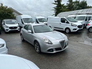 Alfa Romeo Giulietta Lusso 1.6D “TRADE SALE” 2011 - Image 3