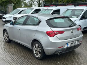 Alfa Romeo Giulietta Lusso 1.6D “TRADE SALE” 2011 - Image 4