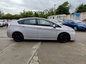 2015 Toyota Prius  Self Charging Hybrid - Image 3