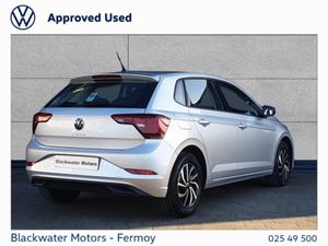 Volkswagen Polo 1.0TSI 95BHP LIFE WIHT REAR VIEW C - Image 4