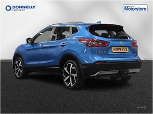 Nissan QASHQAI 1.7 dCi Tekna 5dr - Image 2