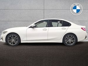 BMW 3 Series 318d Sport Saloon - Image 4