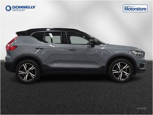 Volvo XC40 1.5 T3  163  R Design 5dr Geartronic - Image 3