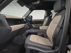 Land Rover Defender 3.0 D300 X-dynamic HSE 110 5d - Image 3