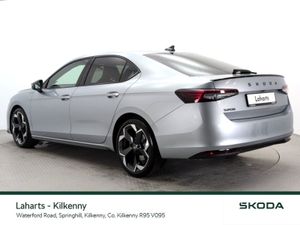 Skoda Superb Sport 2.0tdi 150HP DSG - Image 4