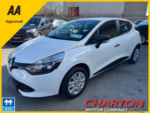 Renault Clio IV EXPRESSION 1.2 PET 4DR - Image 3