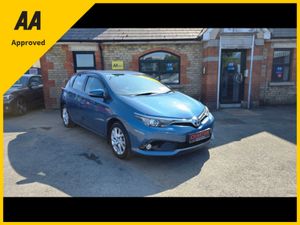 Toyota Auris 1.8 HYBRID LUNA 4DR AUTO - Image 2