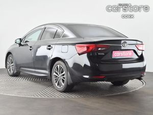 Toyota Avensis 1.6 D-4d Sol Navi Saloon - Image 3