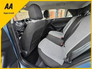 Hyundai i20 DELUXE 5DR - Image 2