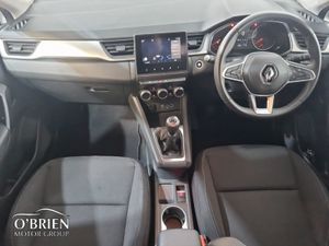 Renault Captur TCe 100 Iconic - Image 2