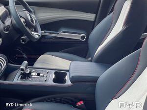 BYD ATTO 3 60kwh 204PS Design- Demo Model - Image 4