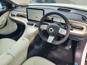 Smart #1  1 Hx11 Launch Edition Auto  (panoramic - Image 2