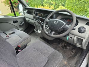 Nissan primistar Renault master - Image 4