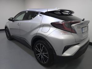 Toyota C-HR SOL 1.8 Hybrid - Image 2