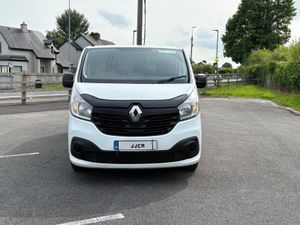 Renault Trafic 2016 - Image 2